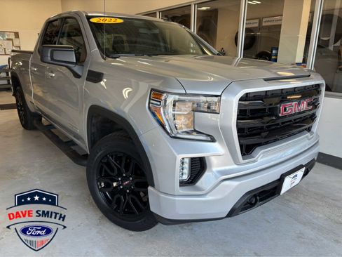 Used 2022 GMC Sierra 1500 Elevation AWD/4WD image 2