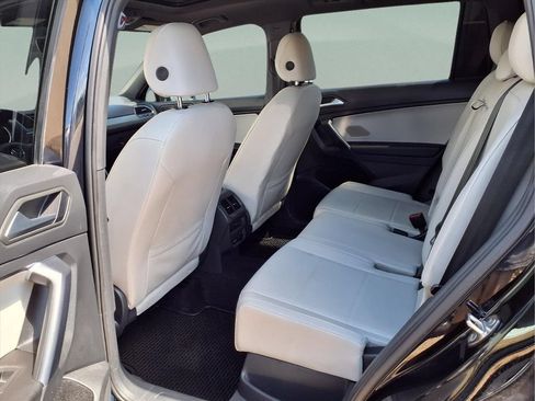 Used 2021 Volkswagen Tiguan SEL AWD/4WD image 20