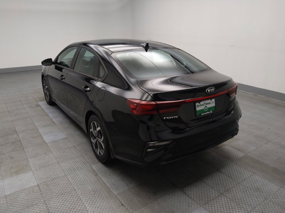 Used 2020 Kia Forte LXS FWD image 5