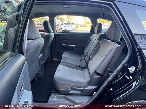 Used 2012 Toyota Prius V Three image 22