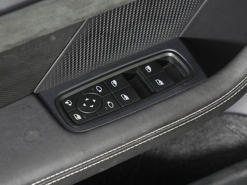 Used 2023 Porsche Taycan GTS AWD/4WD image 19
