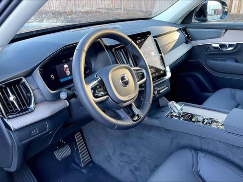 New 2026 Volvo XC90 B5 Plus w/ Protection Package image 8