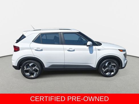 Certified 2026 Hyundai Venue SEL FWD image 4