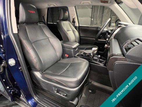 Used 2022 Toyota 4Runner TRD Off-Road Premium image 4