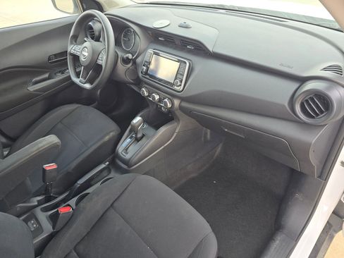 Used 2024 Nissan Kicks SV image 31
