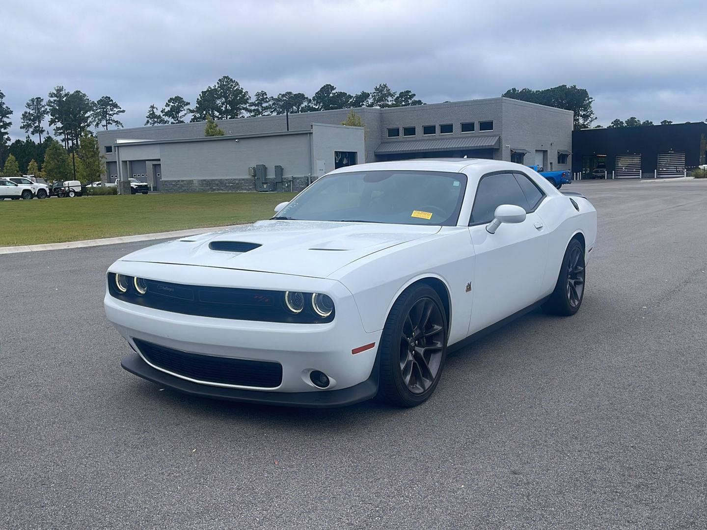 Used 2023 Dodge Challenger R/T Scat Pack RWD image 3