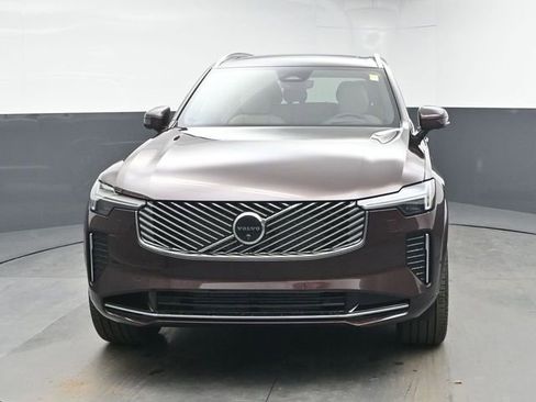 New 2026 Volvo XC90 T8 Ultra w/ Lounge Package image 3