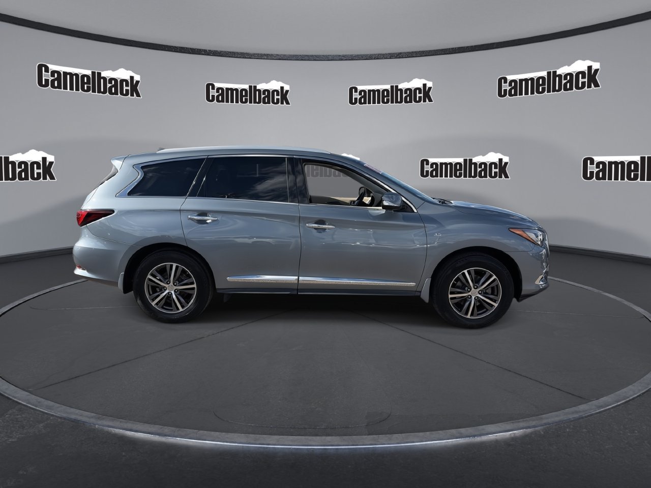 Used 2018 INFINITI QX60 FWD w/ Premium Plus Package image 8