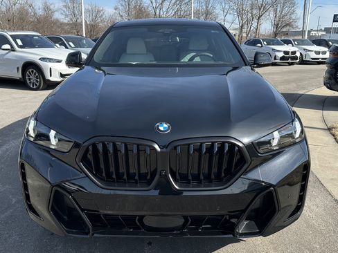 New 2026 BMW X6 xDrive40i image 3