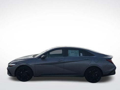 New 2026 Hyundai Elantra SEL Sport Premium FWD image 9