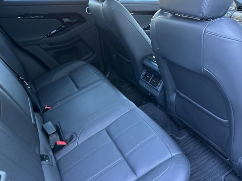 Used 2025 Land Rover Range Rover Evoque S image 31