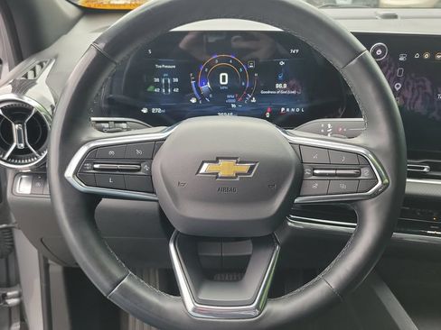 Certified 2025 Chevrolet Equinox LT FWD image 23