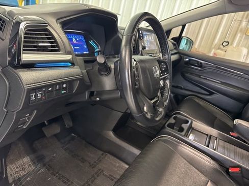 Used 2022 Honda Odyssey Elite image 40