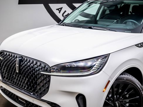 Used 2026 Lincoln Aviator Reserve w/ Jet Appearance Package RWD image 22
