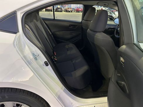 Used 2025 Toyota Corolla LE image 25