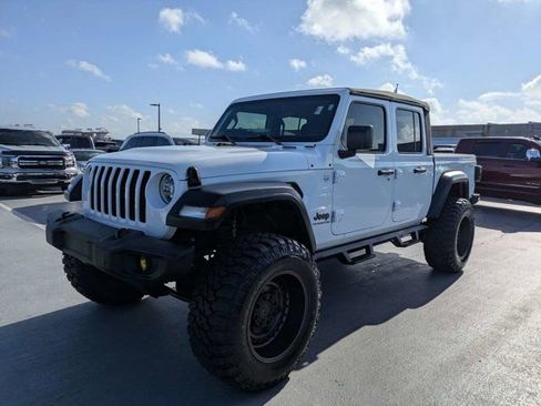 Used 2020 Jeep Gladiator Sport w/ Quick Order Package 24S AWD/4WD image 7