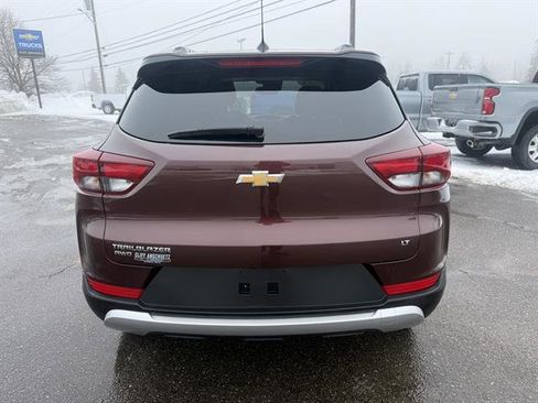 Used 2023 Chevrolet TrailBlazer LT w/ Convenience Package image 7