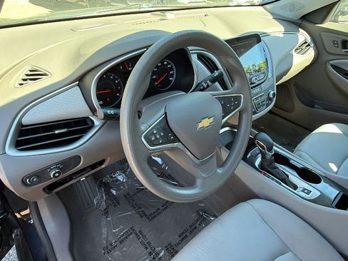 Used 2023 Chevrolet Malibu LT FWD image 10