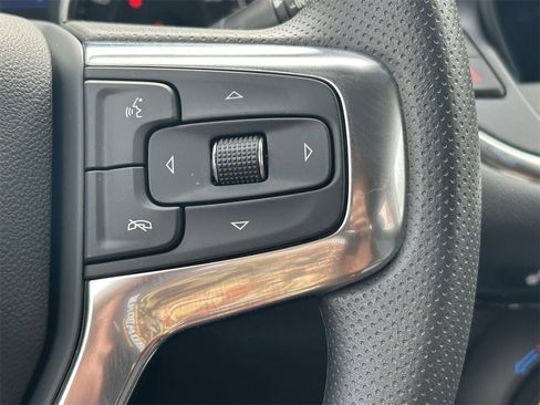 Used 2025 Chevrolet Blazer LT image 36