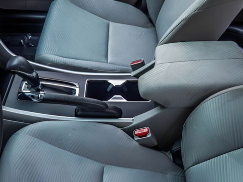 Used 2014 Honda Accord LX image 15