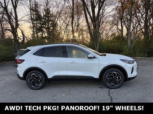 New 2026 Ford Escape Platinum w/ Premium Technology Package image 28