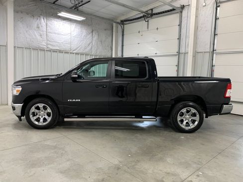 Used 2021 RAM 1500 Big Horn AWD/4WD image 3