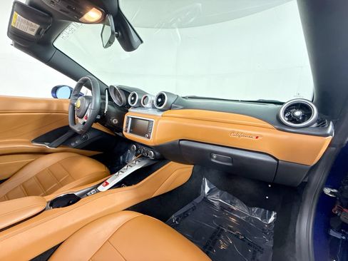 Certified 2015 Ferrari California T RWD image 24