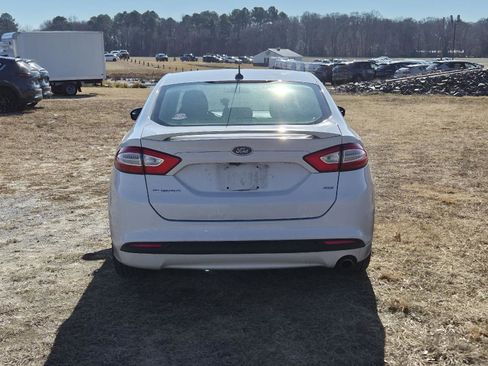 Used 2015 Ford Fusion SE w/ Equipment Group 201A image 6