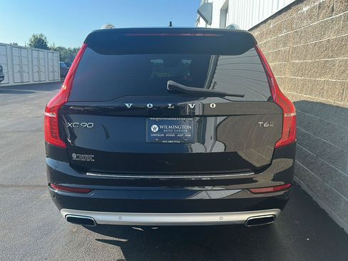 Used 2016 Volvo XC90 T6 Momentum w/ Momentum Plus Package AWD/4WD image 40