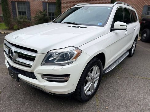 Used 2014 Mercedes-Benz GL 450 4MATIC image 1
