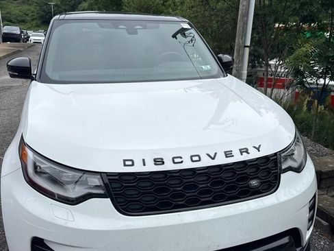 Used 2025 Land Rover Discovery Dynamic SE AWD/4WD image 11