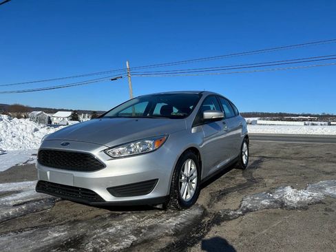 Used 2016 Ford Focus SE image 6