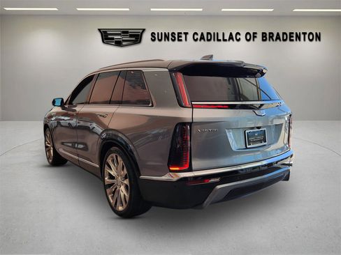 New 2026 Cadillac Vistiq Premium Luxury w/ LPO, Floor Liner Package image 5