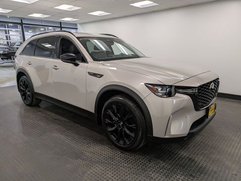 Certified 2025 MAZDA CX-90 3.3 Turbo w/ Premium Sport Pkg image 3