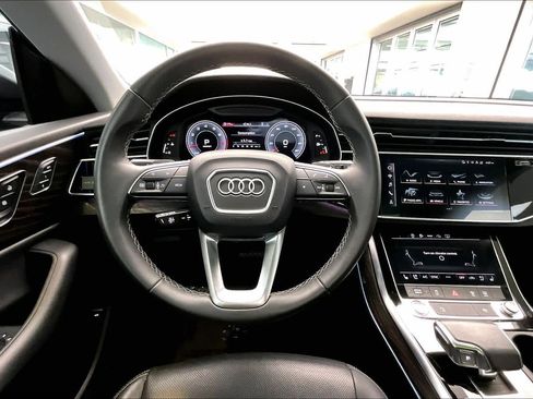 Used 2022 Audi Q8 Premium Plus image 6