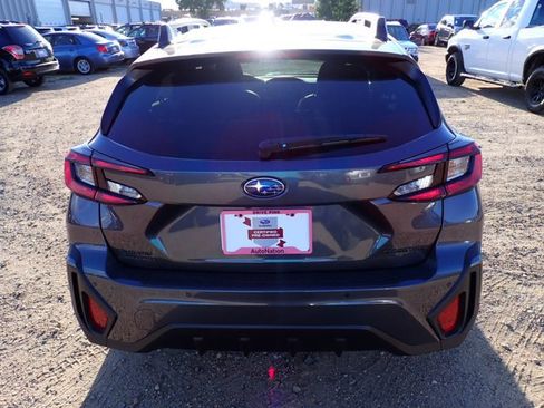 Used 2026 Subaru Crosstrek 2.5i Limited AWD/4WD image 3