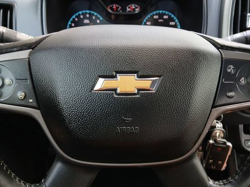 Used 2019 Chevrolet Colorado Z71 RWD image 5