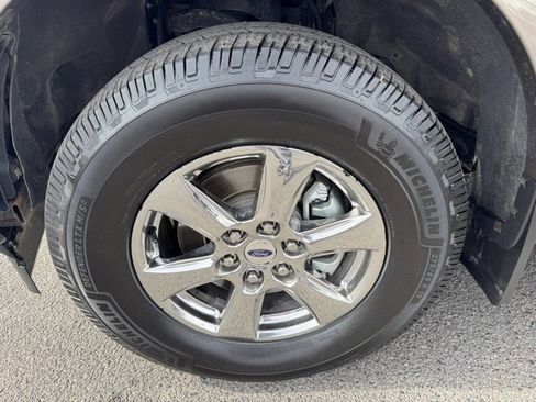 Used 2020 Ford F150 Lariat image 12