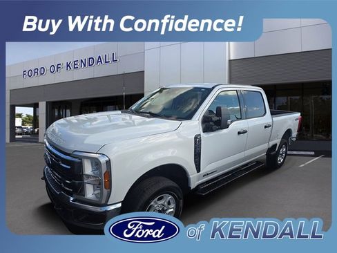 Used 2025 Ford F250 XLT image 1
