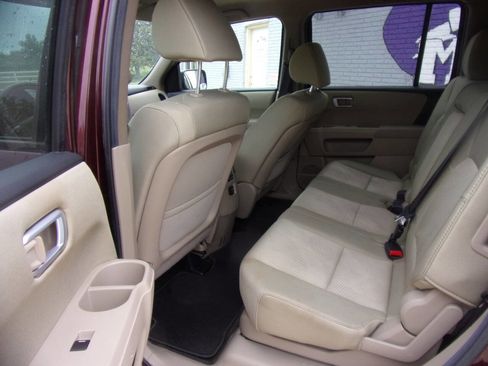 Used 2013 Honda Pilot LX image 3