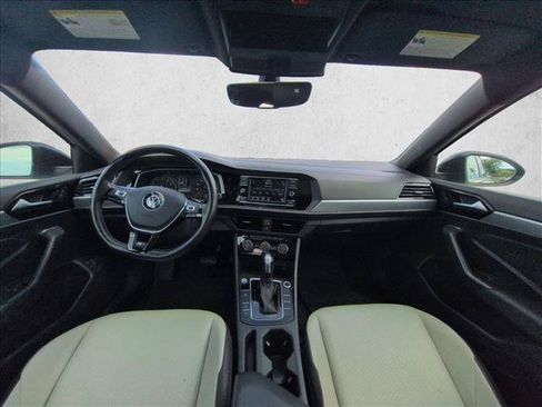 Used 2020 Volkswagen Jetta R-Line w/ R-Line Cold Weather Package FWD image 16