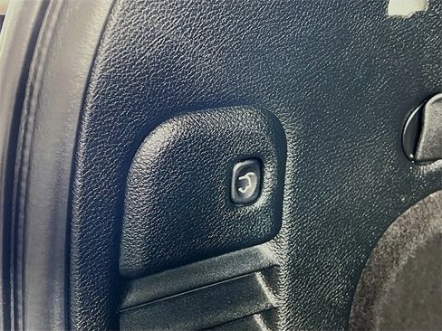 Used 2020 Jeep Grand Cherokee Laredo image 25