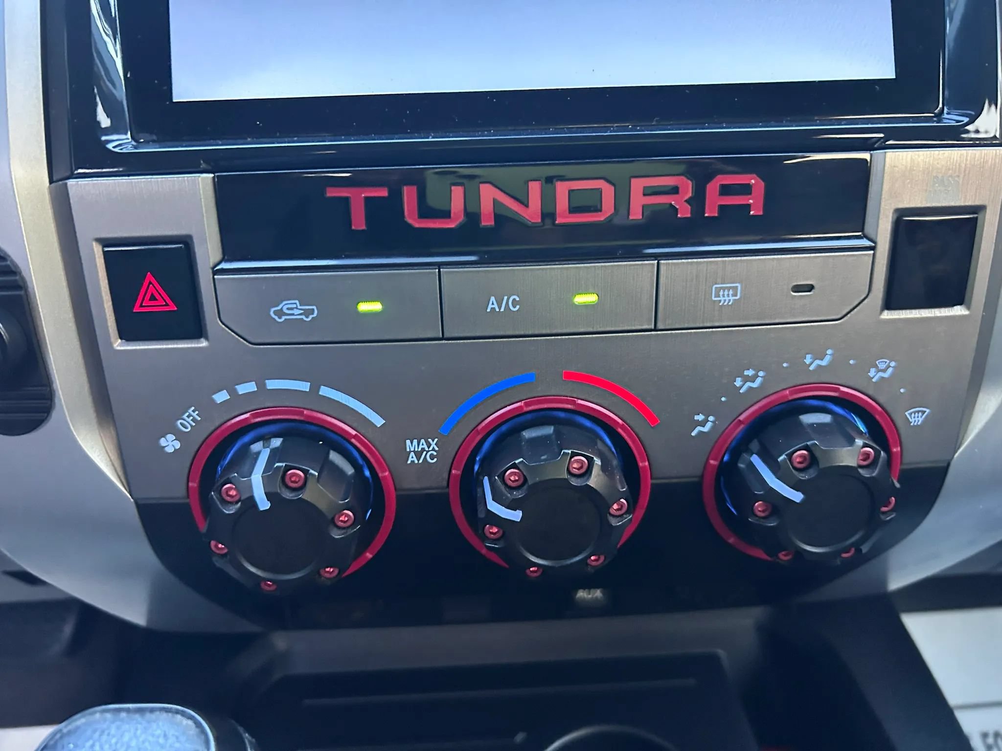 Used 2018 Toyota Tundra SR5 w/ SR5 Upgrade Package RWD image 51