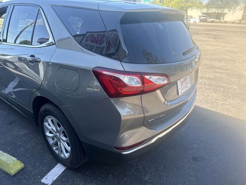 Used 2018 Chevrolet Equinox LT image 7