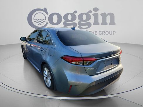 Certified 2024 Toyota Corolla XLE FWD image 3