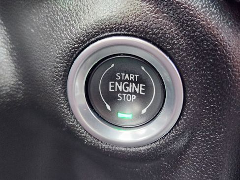 Certified 2021 Chevrolet Silverado 1500 LTZ AWD/4WD image 21