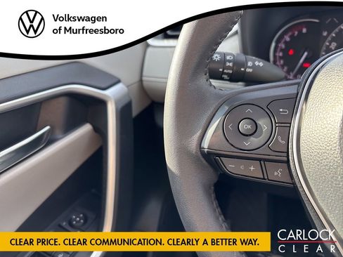 Used 2023 Toyota RAV4 XLE Premium image 18