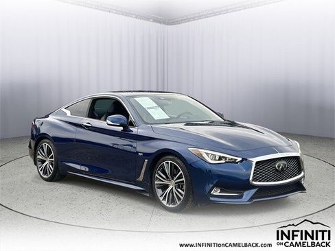 Used 2019 INFINITI Q60 3.0t Luxe w/ Essential Package image 5
