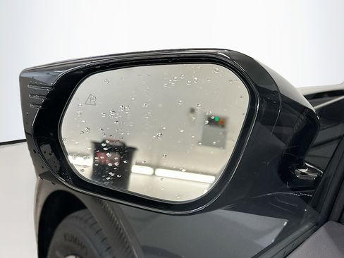 Used 2024 Kia EV6 Wind w/ Wind Technology Package AWD/4WD image 16