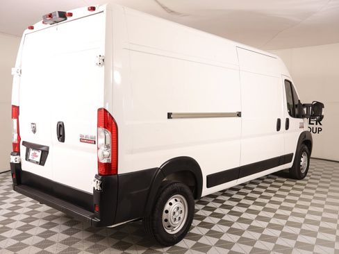 Used 2021 RAM ProMaster 2500 w/ Convenience Group FWD image 17